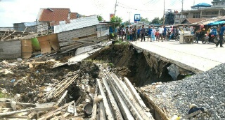 Menyusul Terjadinya Longsor di Parit 6 Tembilahan Hulu, BPBD Inhil Imbau Warga Mengungsi