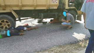 Terlindas & Terseret Dump Truck, Pengendara Motor Tewas Seketika 
