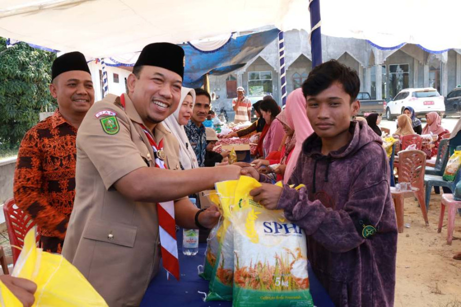 Wabup Husni Sebut Pasar Rakyat Permudah Warga Peroleh Bahan Pokok