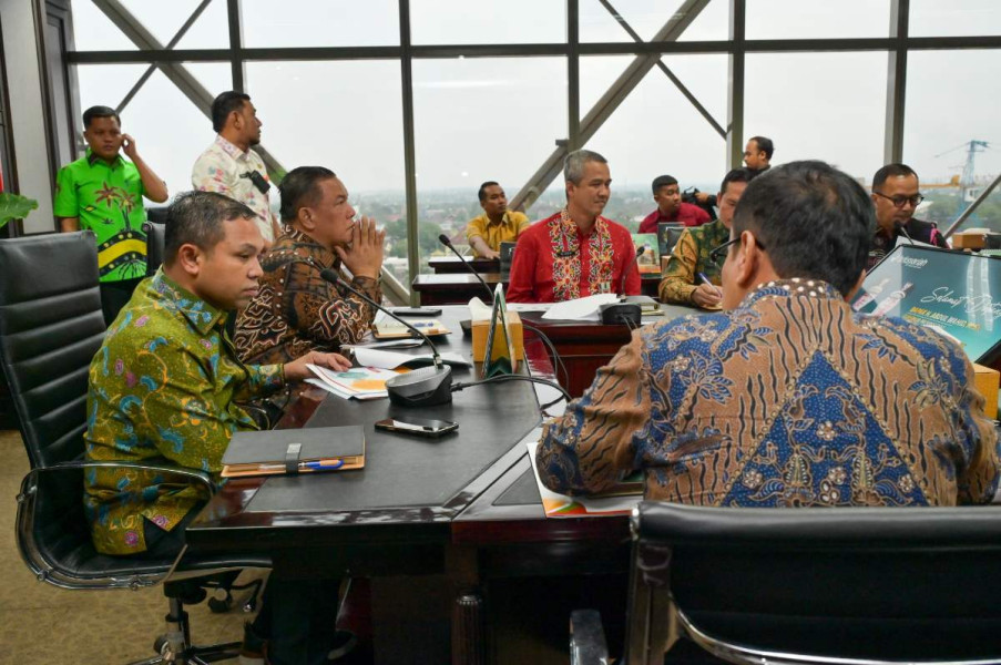 Lirik Sektor Pertanian, Gubri Abdul Wahid Minta BRK Syariah Tingkatkan Skala Bisnis