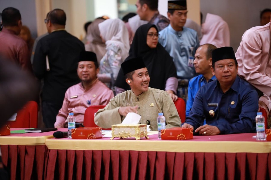 Pj Sekda Siak Hadiri High Level Meeting TPID dan TP2DD Provinsi Riau