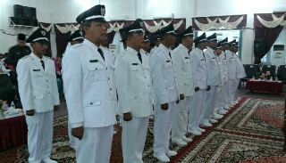 Suyatno Lantik Datuk Penghulu Kecamatan Bangko 