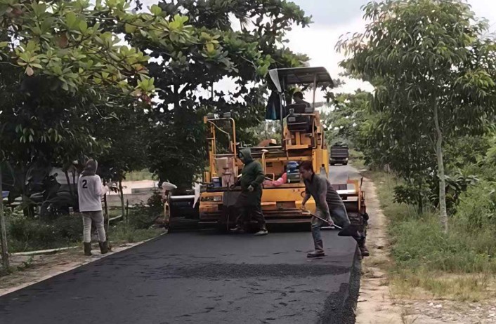 Jalan Bakal Mulus, Penantian Panjang Warga Teluk Leok Terjawab di Era Agung Nugroho