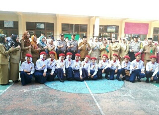 Wakapolresta Kunjungi SMP Bhayangkari Pekanbaru 