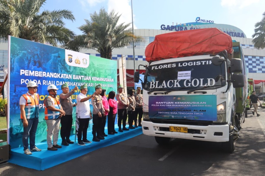 Dari Bumi Lancang Kuning untuk NTT, Polda Riau Kirim 60 Ton Bantuan Kemanusiaan