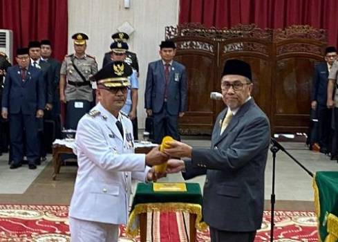 PJ Bupati Kampar Dilantik, Muflihun Kembali Pimpin Pekanbaru, Gubri: Tugas Berat Menunggu Jelang Pemilu