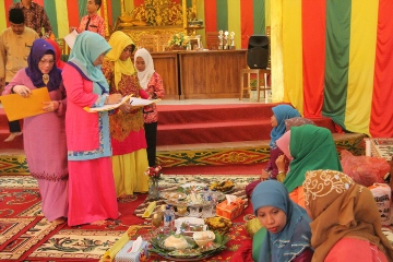 Hj Misnarni Syamsuar: Masakan Khas Melayu Siak Harus Dilestrikan