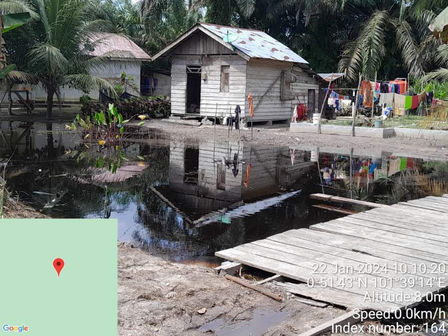 Banjir Surut, Warga Sungai Mandau Siak Mulai Kembali ke Rumah