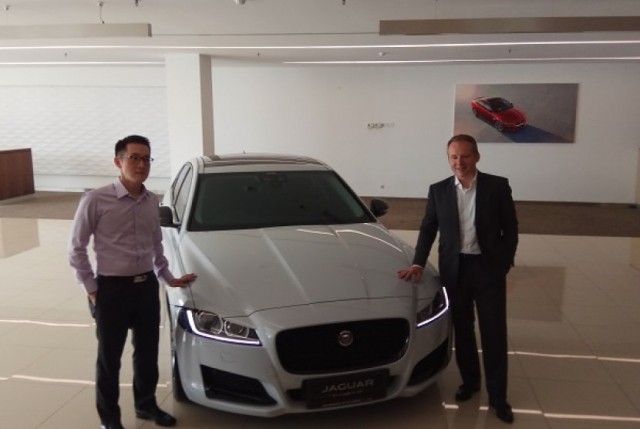 Jaguar New XF 2.0 Black Jack Dibanderol Rp1,5 Miliar