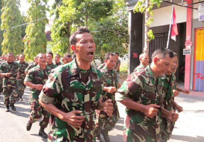Puluhan Personel Kodim Uji Fisik Sepanjang 5 km