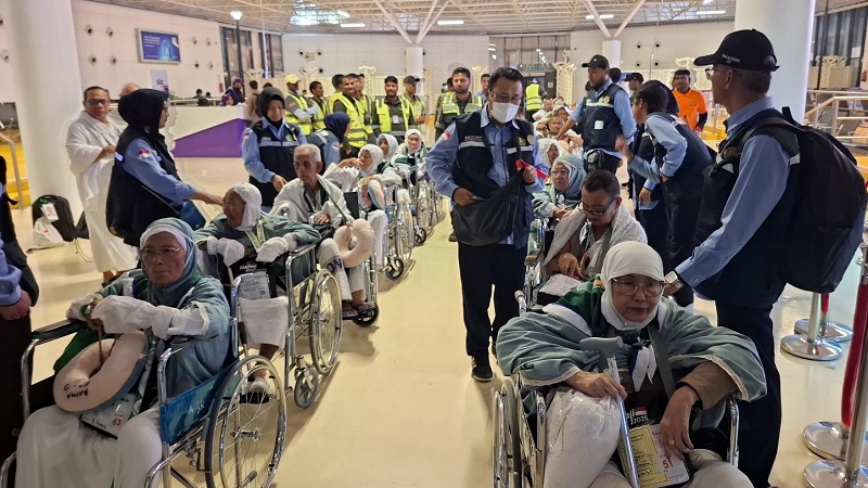 Jamaah Lansia Dapat Fasilitas Bus Khusus dari Bandara Jeddah ke Makkah