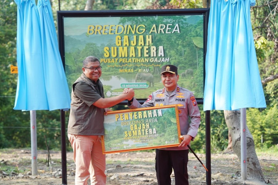 Kapolda Riau Resmikan Breeding Area Gajah Sumatera di Minas