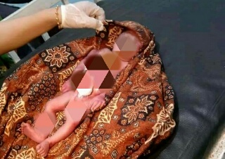 Pelajar di Inhu Buang Bayi di Jalan Setapak dengan Mulut Tersumpal Kain