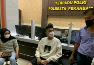 Kemarin Laporin Warga Ke Polisi, Sekarang IYS Ngajak Damai, Warga Ajukan Syarat