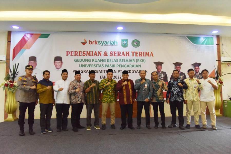 RKB Universitas Pasir Pengaraian dari Program CSR BRK Syariah Diresmikan Plt Gubri