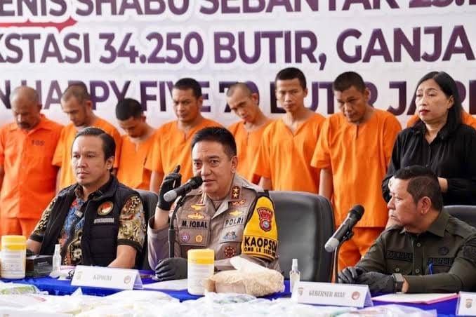 Awal Tahun Hingga November 2024, Polda Riau Bekuk 3.220 Tersangka dan Sita 428,9 Kg Sabu