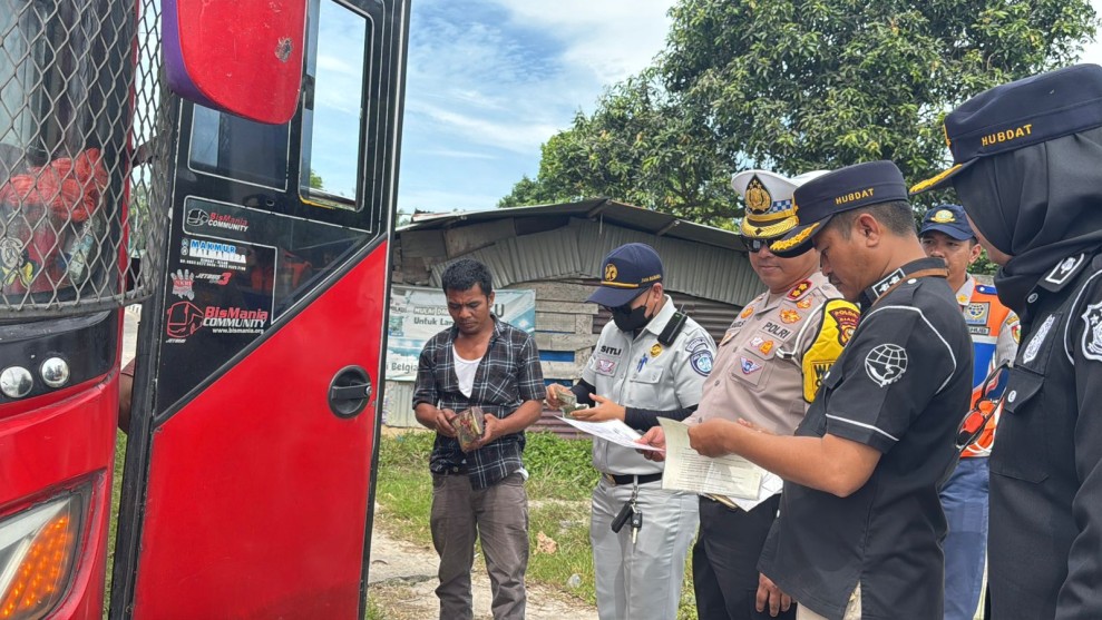 Satgas Gakkum Polda Riau Tindak 48 Kendaraan di Jalintim Tenayan Raya