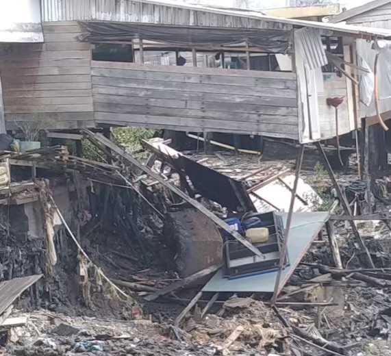 Abrasi di Kuala Enok, BPBD Inhil Evakuasi Warga dan Siagakan Tim di Lokasi