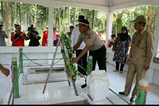 Personil Polres Inhil Lakukan Napak Tilas & Ziarah 
