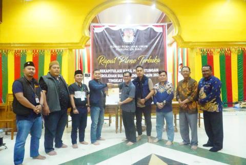 Ada Sejumlah Catatan Terkait Pleno Rekapitulasi Suara, Bawaslu Siak Minta KPU Perbaiki