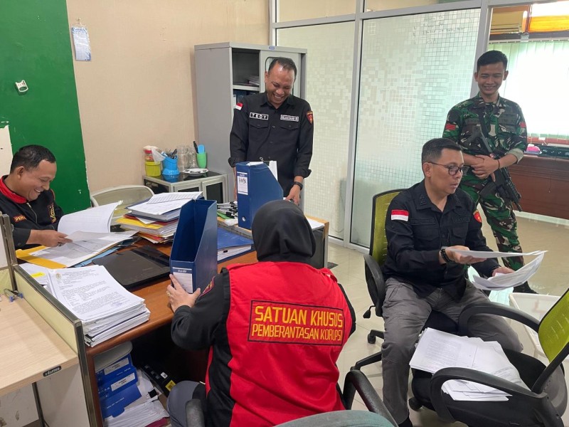 Kejati Sumsel Geledah Tiga Lokasi Terkait Dugaan Tipikor Pendistribusian Semen