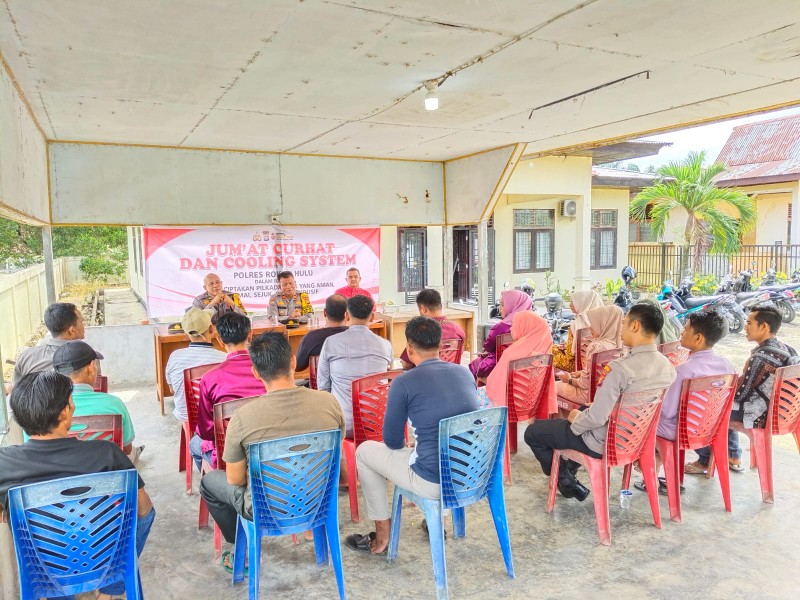 Bersama Perangkat Desa dan Tokoh Masyarakat Desa Rambah, Polres Rohul Ajak Sukseskan Pilkada 2024-