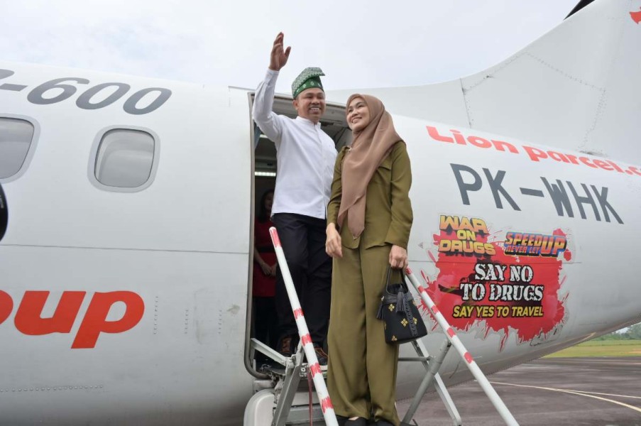 Gubri Wahid Terbang Perdana Bersama Wings Air ke Rengat