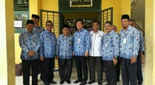Bupati H.Mursini Bersama Wabup H.Halim Tinjau Pelaksanan Ujian Nasional MTS Negeri Sentajo