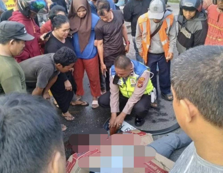 Laka Maut di Jalan Tuanku Tambusai Pekanbaru, Mobil Tabrak Pengendara Sepeda Motor Hingga Tewas