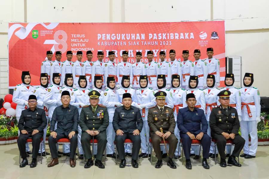 Kukuhkan 30 Anggota Paskibraka, Ini Pesan Wabup Husni