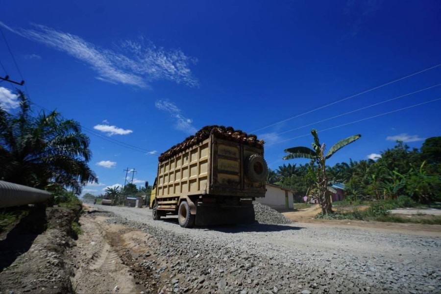 Odol Jadi Biang Kerok Kerusakan Jalan, Gubri Wahid Bakal Tertibkan Kendaraan Plat Non BM