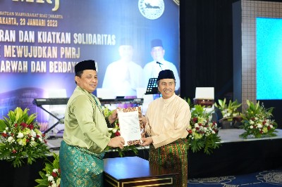 Dikukuhkan Gubernur Syamsuar, Komjen Pol Gatot Edy Kembali Jabat Ketua PMRJ 2023-2026