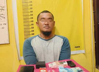 Tak Sadar Polisi Mengintai, Pengedar Narkoba di Inhu Taruh Kotak Permen Berisi Sabu di Pinggir Jalan