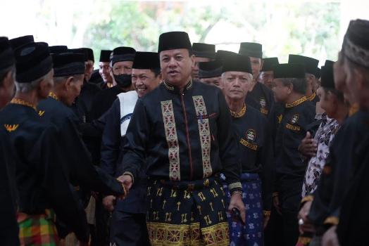 Usai Lantik Pengurus LAN se-Kuansing, Suhardiman Minta Tegakkan Aturan Adat Sesuai Kearifan Lokal