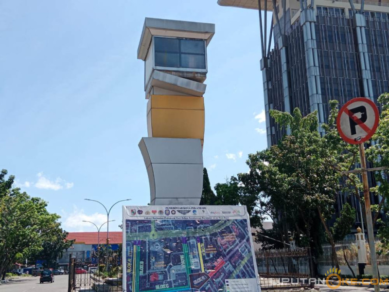 Tugu PON di Samping Kantor Gubernur Riau Butuh Uluran Tangan, Terlihat Usang Termakan Usia