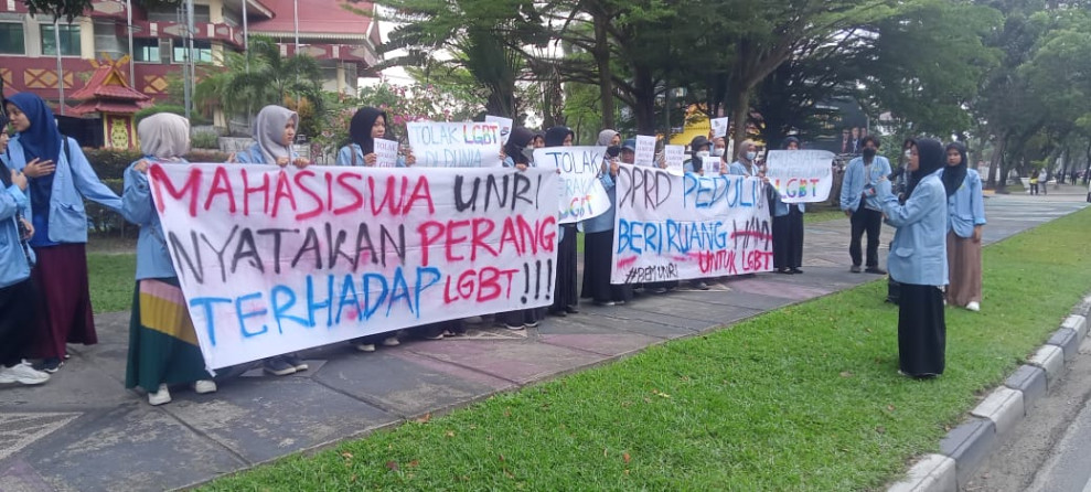 Tolak LGBT, BEM Unri Gelar Aksi di Depan Gedung DPRD Riau