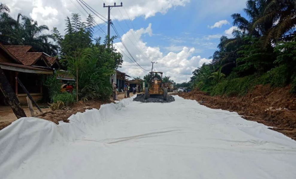 Sempat Viral di Medsos, PUPR Riau Perbaiki Ruas Jalan Lubuk Kandis-P Kasai