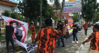 PP Pekanbaru Lakukan Aksi Penolakan Ginda Sebagai Plt Setelah Hamdani Dilengserkan
