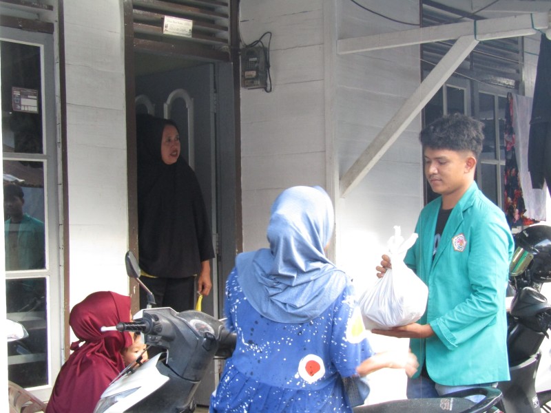 BEM Universitas Hangtuah Pekanbaru Salurkan Bantuan Bagi Korban Terdampak Banjir Rumbai