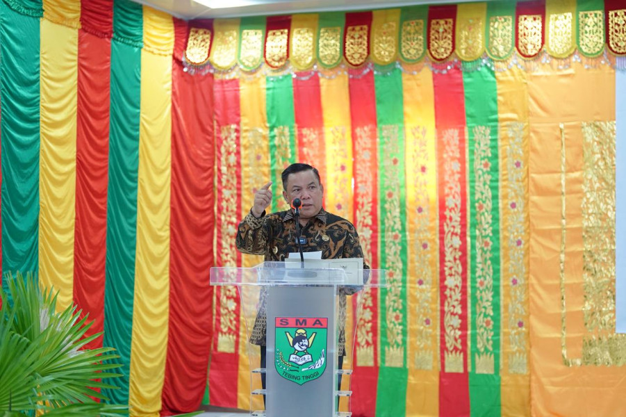 Terima SK PPPK, Ini Pesan Pj Gubri SF Hariyanto Kepada Guru di Kepulauan Meranti