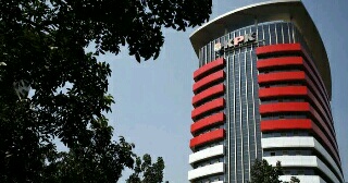 KPK Periksa Mantan Ajudan & Mantan Bupati Bengkalis 