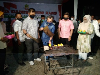 Polda Riau Nikmati Jagung Bakar Hasil Tanam 80 Hari yang Lalu di Purna MTQ