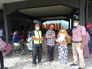 Ratusan Warga Inhu Antusias Ikut Vaksin di Hotel MM