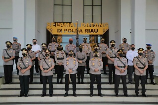 Empat Pejabat Polda Riau Berganti, Kapolda Minta Jaga Soliditas Internal